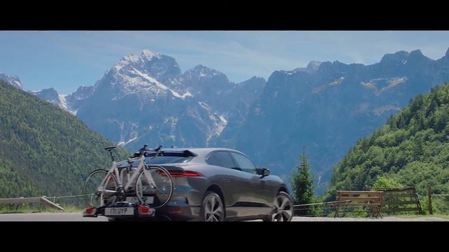 Jaguar I-PACE | Зарядка телефона смотреть онлайн
