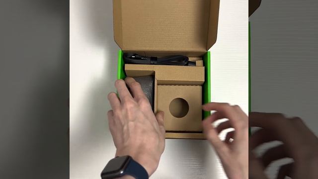Razer Seiren Mini Microphone Unboxing смотреть онлайн