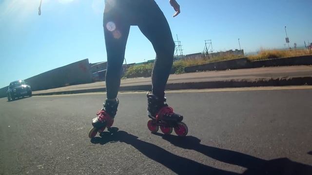 How to stop and control speed on down hills and slopes on inline skates or rollerblades. смотреть онлайн