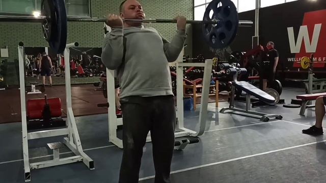 БЕЗ ХИМИИ И СПОРТ-ПИТА. BENCH PRESS, DIP, BICEPS.