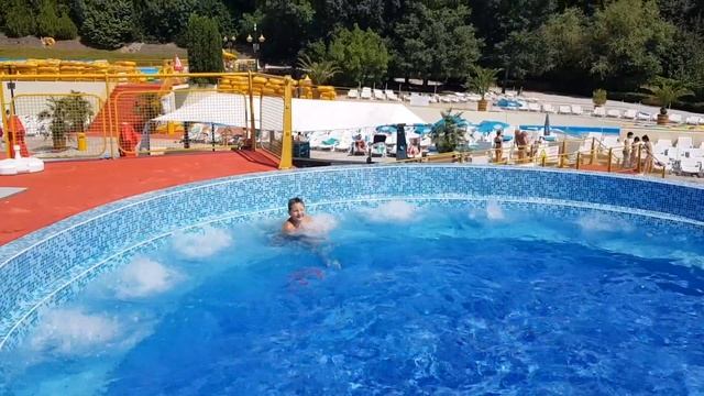 АКВАПАРК АКВАПОЛИС БОЛГАРИЯ ЗОЛОТЫЕ ПЕСКИ смотреть онлайн