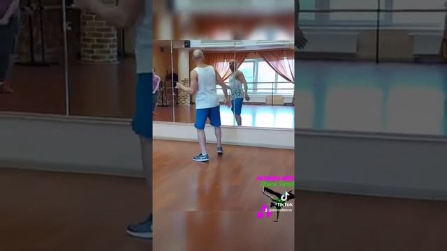 КАК НАУЧИТЬСЯ ТАНЦЕВАТЬ ДОМА С НУЛЯ/ ВИДЕО УРОКИ ТАНЦЕВ ШАФФЛ ДЛЯ НОВИЧКОВ SHUFFLE DANCE. смотреть онлайн