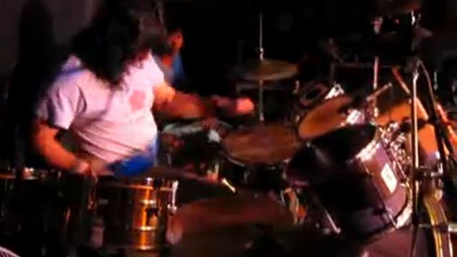 Robert Pub-show drum смотреть онлайн