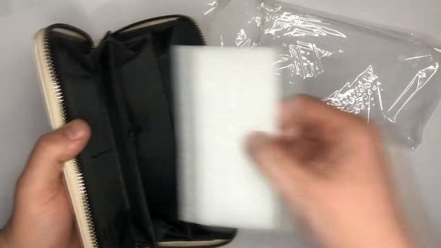 Видео обзор: Кошелек из эко кожи с орнаментом сердца. Цвет: бежевый смотреть онлайн