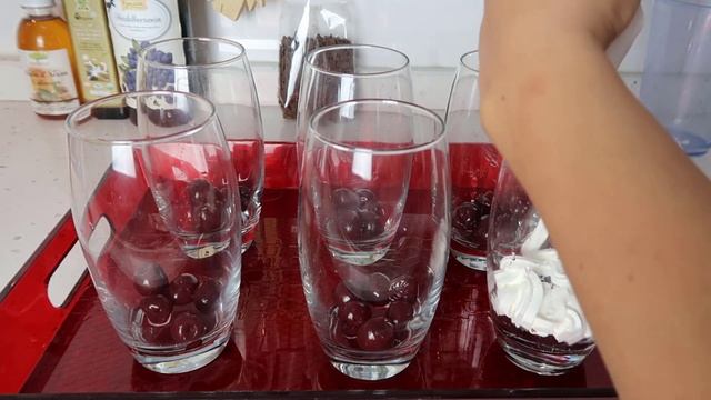 YOUTUBEDE İLK ? MAGNOLİA TATLISI TARİFİ ? EN KOLAY TATLI TARİFLERİ SÜTSÜZ ? DİYET TATLISI? смотреть онлайн