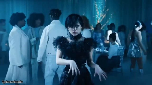 Wednesday 1x04 - Wednesday Addams Dance Scene FT John Travolta (Pulp Fiction Song)
