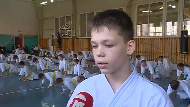 В Уссурийске прошли экзамены для высоких поясов стиля киокусинкай смотреть онлайн