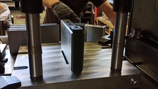 Как сделать штамп для металла. Дельфа Сервис. смотреть онлайн