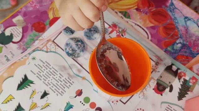 МЫЛЬНЫЕ ПУЗЫРИ НА МОРОЗЕ. КАК СДЕЛАТЬ МЫЛЬНЫЕ ПУЗЫРИ.ЗИМА. смотреть онлайн