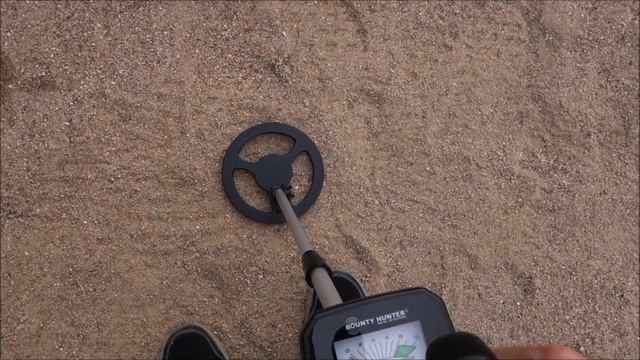 How to Use the Bounty Hunter Junior Metal Detector смотреть онлайн