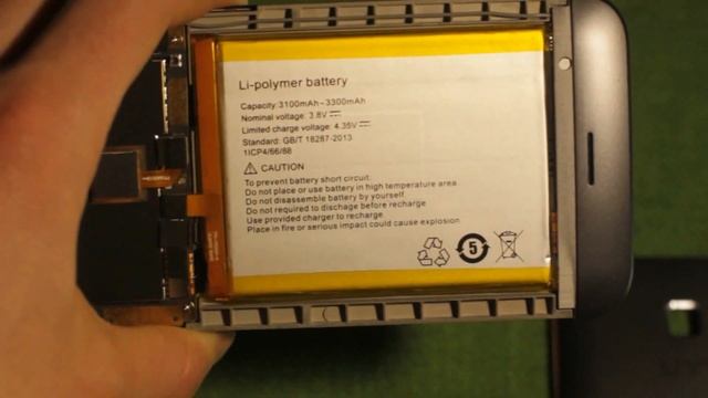 UMI Iron Pro, ремонт микрофона, своими руками. Убираем резинку с микрофона. смотреть онлайн