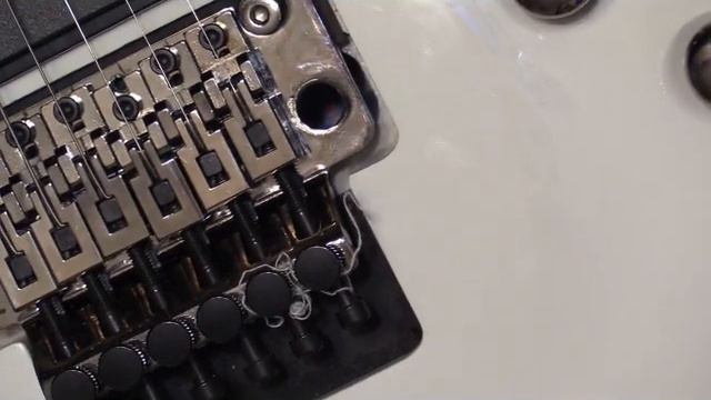 Floyd Rose Push-In Style Arm Installation & Use смотреть онлайн