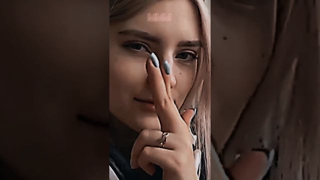 История первого видео: Ева Эльфи рассказывает о своих началах! 📹 #Блоггер #рекомендации #еваэльфи смотреть онлайн