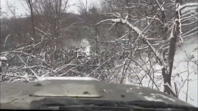 Nissan Patrol, Mitsubishi Pajero, Jeep Cherokee смотреть онлайн