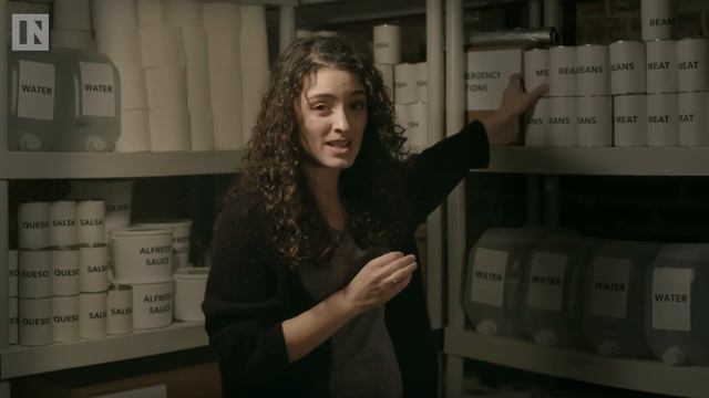 A Neuroscientist Explains What Conspiracy Theories Do To Your Brain | Inverse смотреть онлайн