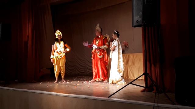 Праздник Явление Господа Шри Кришны 03.09.2018 смотреть онлайн