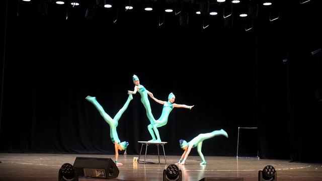 Эквилибр "Лунное затмение". Цирковая студия "Звезда". г. Казань. смотреть онлайн