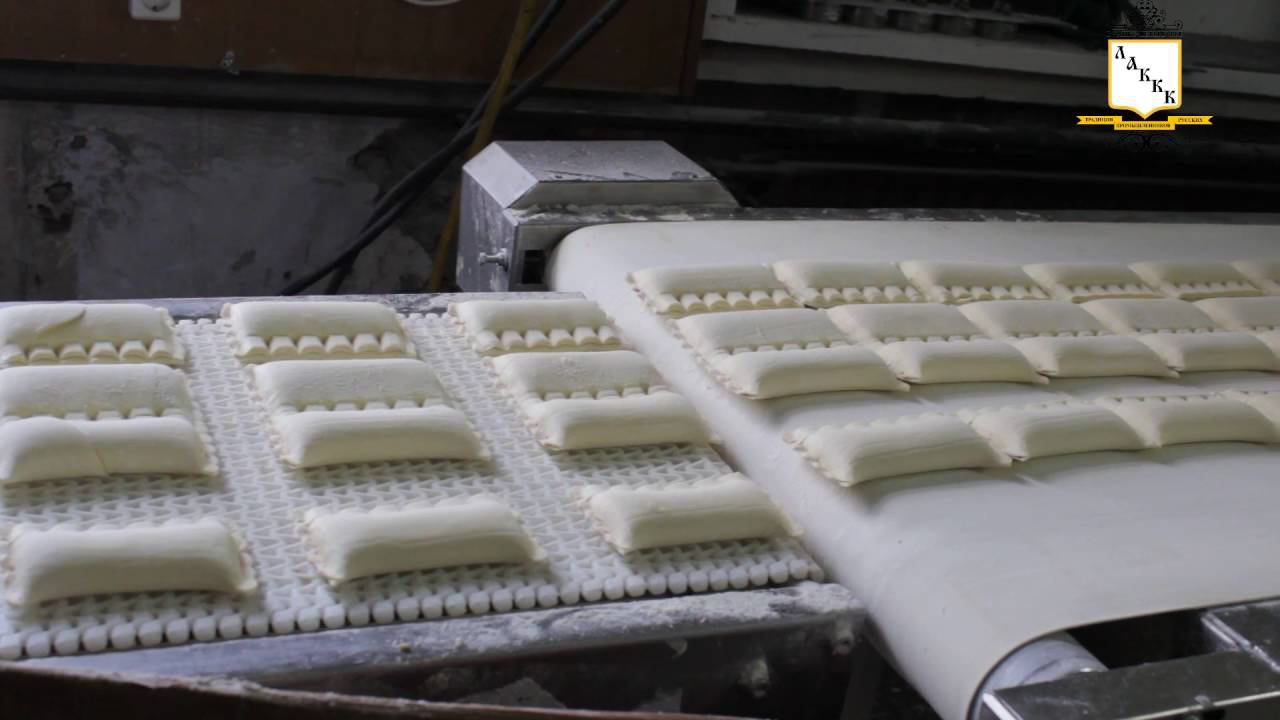 Кондитерская линия ЛАККК. Подача готовой продукции в морозильную камеру. смотреть онлайн