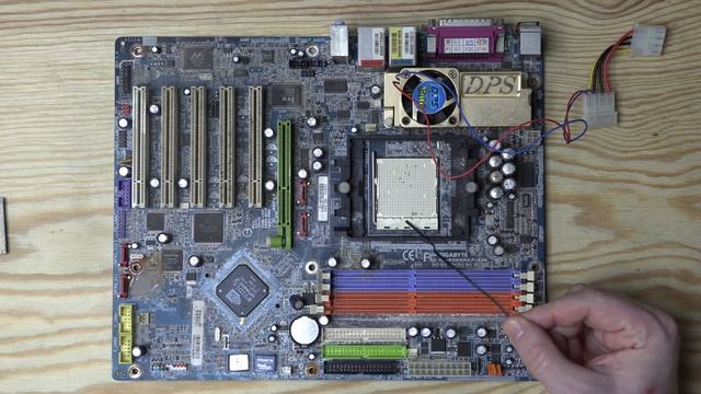 AMD Athlon 64 verliert Pins nach Hochwasserschaden смотреть онлайн