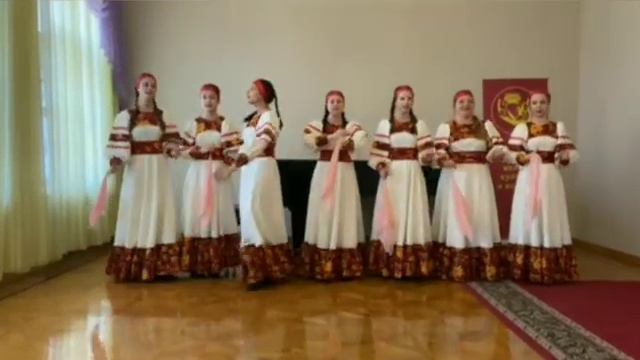 Ансамбль "Краса". " Ой во поле травушка горела". Автор видео: Дубовицкая Елена Владимировна. смотреть онлайн