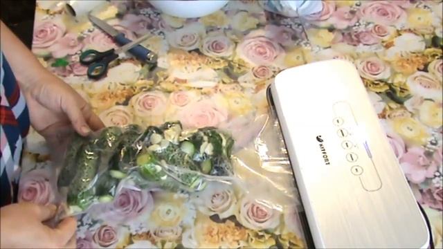 Малосольные огурцы с вакууматором от KIT FORT/ Как пользоваться упаковщиком смотреть онлайн