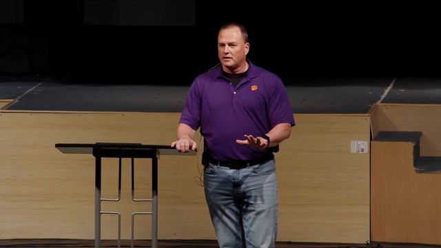 Courage and Faithfulness - Mike McClung | Southern Wesleyan University смотреть онлайн