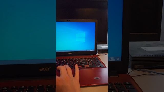 ACER E5-571G смотреть онлайн