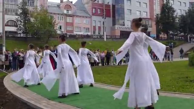Фонтан от меценатов: Реконструкция сквера им. 60-летия СССР завершилась смотреть онлайн