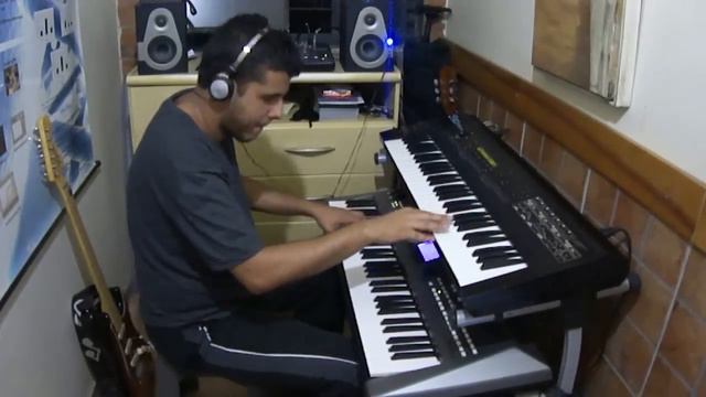 Funky Jam ! (Yamaha MM6 / Roland D-50) смотреть онлайн