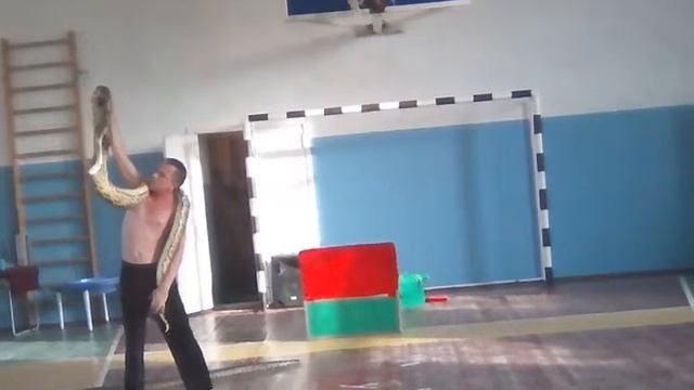Человек змея смотреть онлайн