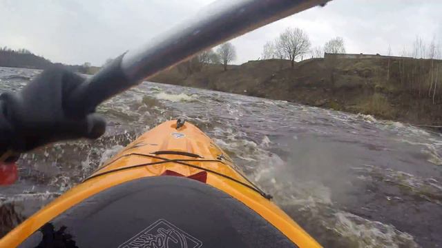 Река Мста пороги. Апрель 2017 смотреть онлайн