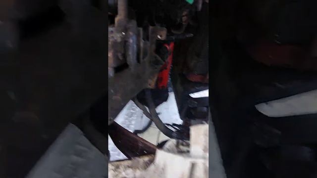 снимаем квадратную фару вольво fh-12. смотреть онлайн