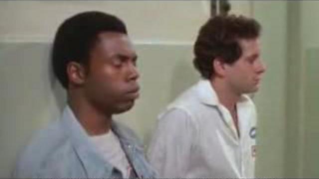 Лучшие моменты с Michael Winslow - полицейская академия смотреть онлайн