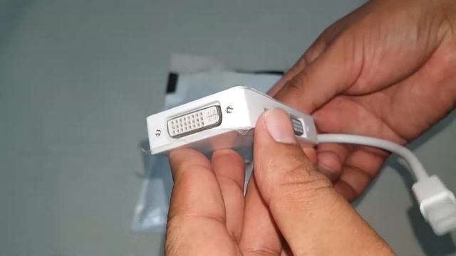 Mini Display Port Thunderbolt to HDMI:DVI:VGA Display Port 3 in 1 смотреть онлайн