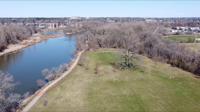 Brantford & Paris (Ontario, Canada) West Brant, Terrace Hill, Branlyn Drone Aerial View Spring 2021 смотреть онлайн