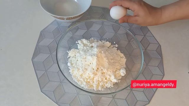 Мамықтай жұмсақ пирог. Қолжетімді пирог. Шоколадты сүзбелі пирог. смотреть онлайн