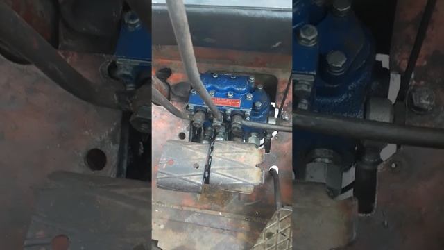 Трехсекционный распределитель от мтз, р80 на трактор т 25 Wladymirec t25 смотреть онлайн