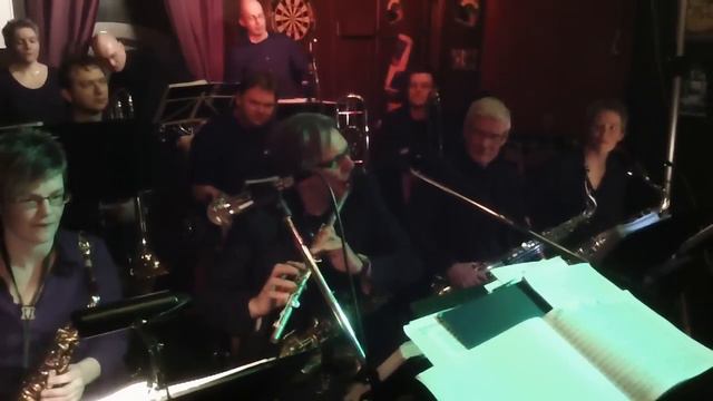 BigBand Enterprise in Cafe de Vrouwenhemel 5-2-2011 Shaft смотреть онлайн
