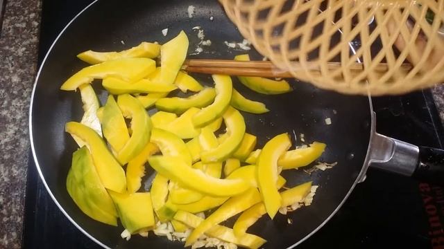 cách làm bí đỏ xào tỏi thơm ngon bổ dưỡng. смотреть онлайн