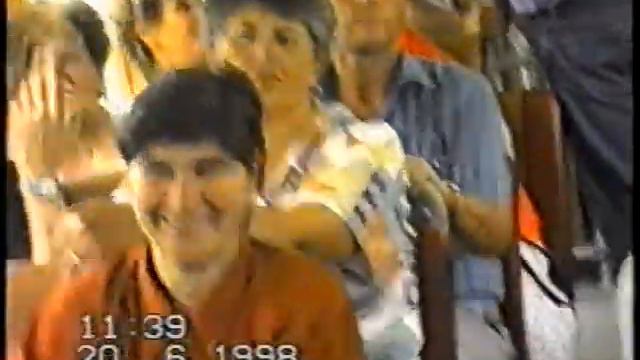 U autobusu prema Brckom nako prve posjete Brezovom Polju 20.6.1998 смотреть онлайн