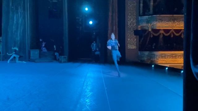 Лебединое озеро Большой театр России 18.9.21 Смирнова/Тисси/Крючков смотреть онлайн