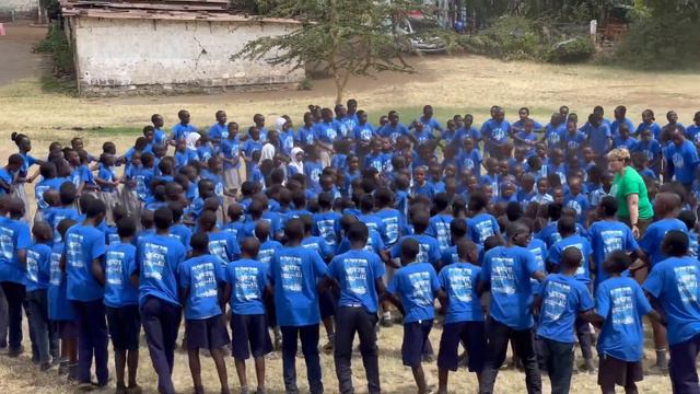 Slavonsko KOLO in Kenya @The Orbit Village Project School of the Cross смотреть онлайн