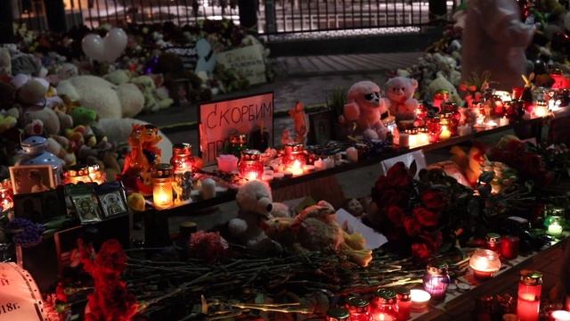 Манежная площадь скорбь Кемерово траур Красная площадь 28 03 2018 смотреть онлайн