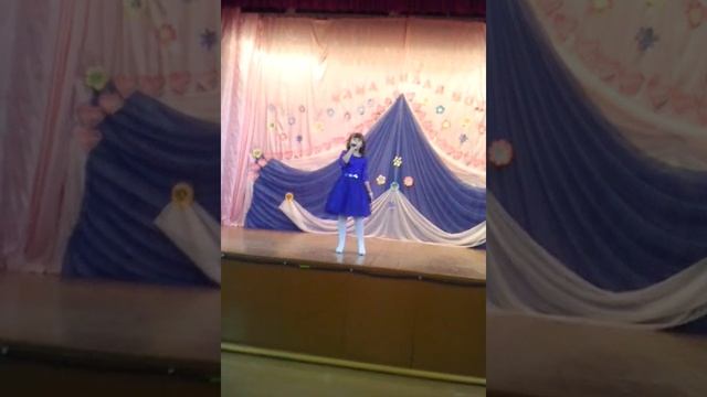 Я выступают на сцене смотреть онлайн