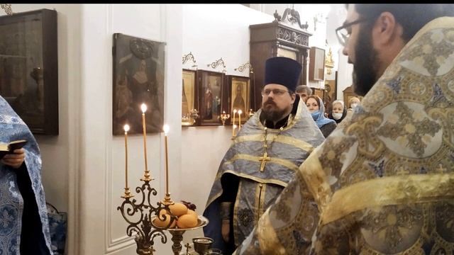 Как и почему Бог явил Себя как Троицу смотреть онлайн