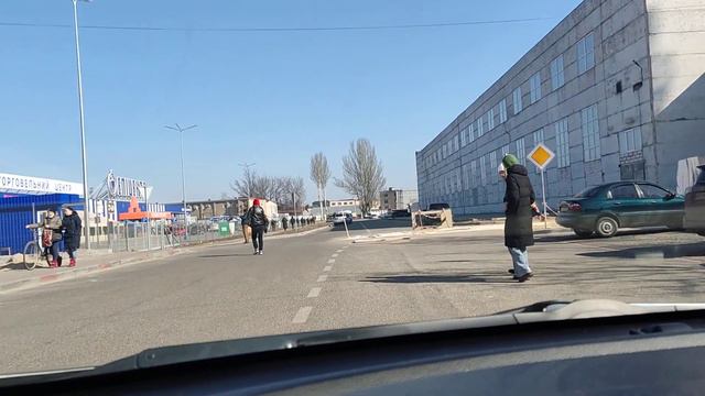 Мелитополь сегодня.15 марта. Открылся Эпицентр. смотреть онлайн