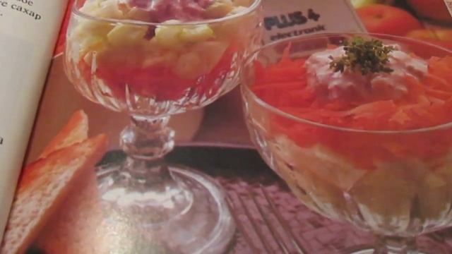 Салат из сельдерея, салат - апертив.Salad of celery, lettuce - an aperitif. смотреть онлайн