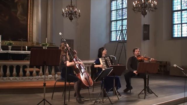 Stahlhammer Klezmer Classic Trio: LibesTants + Time To Dance смотреть онлайн