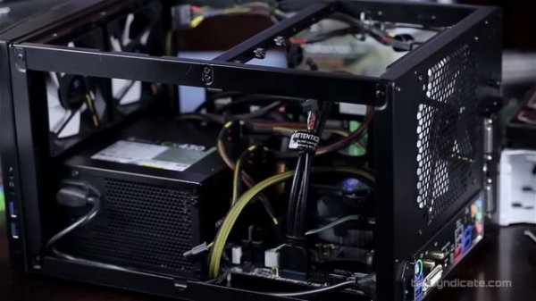 Fractal Design Node 304 Review & Build