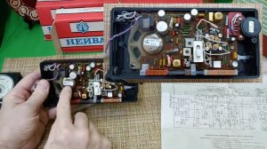 Радиоприёмник "Нейва РП-204". ТРИ Капсулы Времени из Нашего Прошлого !  Мой музей СССР №140 .